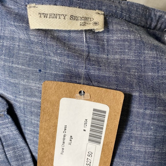 FLORAL CHAMBRAY DRESS - Picture 6 of 8